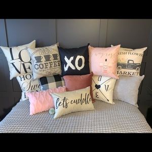 Decor Pillows - Brand New